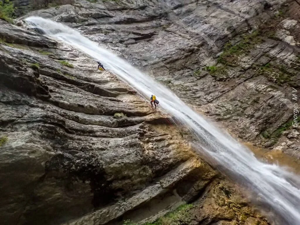 Stage canyoning Grenoble autonomie formation avancé Lyon Isère Vercors